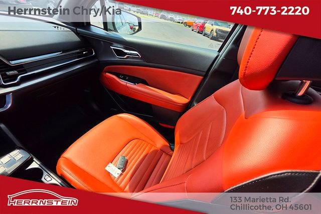Used 2023 Kia Sportage SX image 11