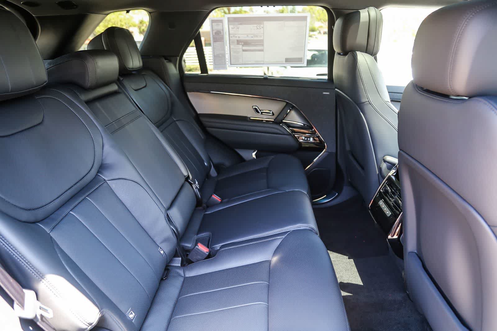 New 2026 Land Rover Range Rover Sport SE AWD/4WD image 15