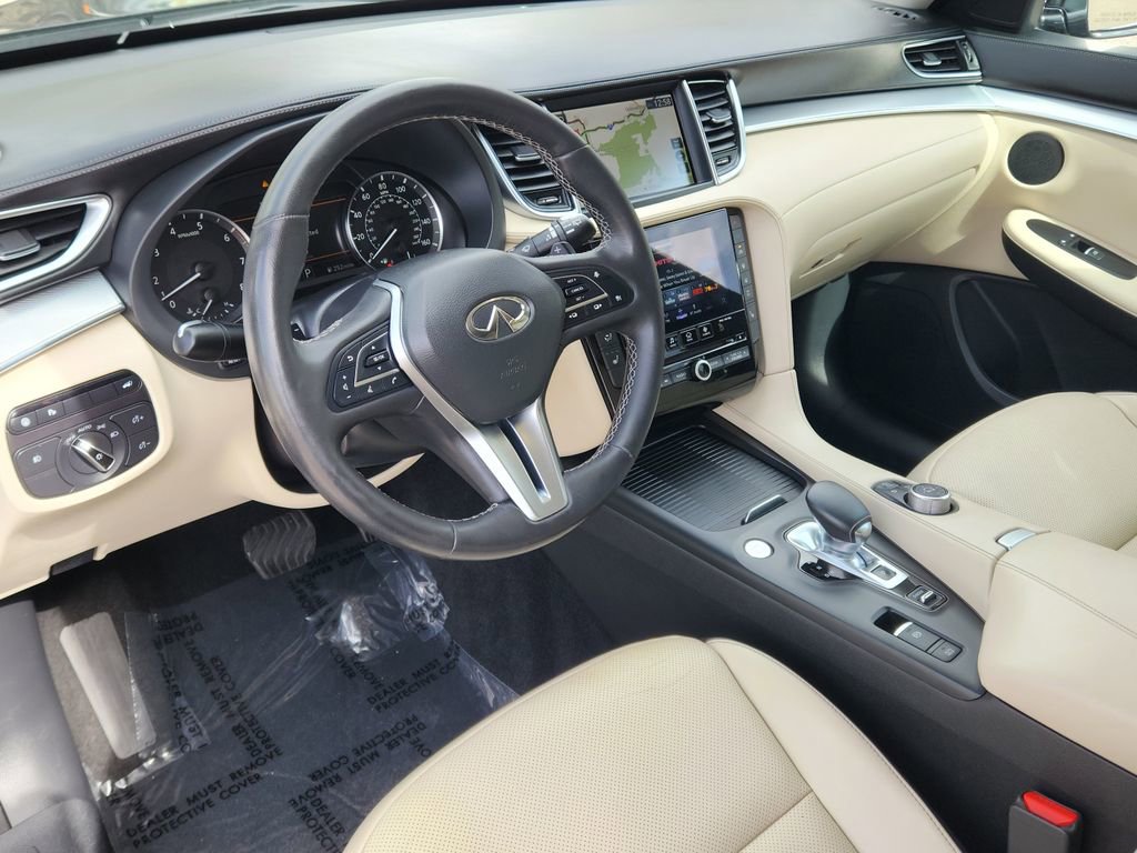 Used 2020 INFINITI QX50 Essential w/ Convenience Package image 9