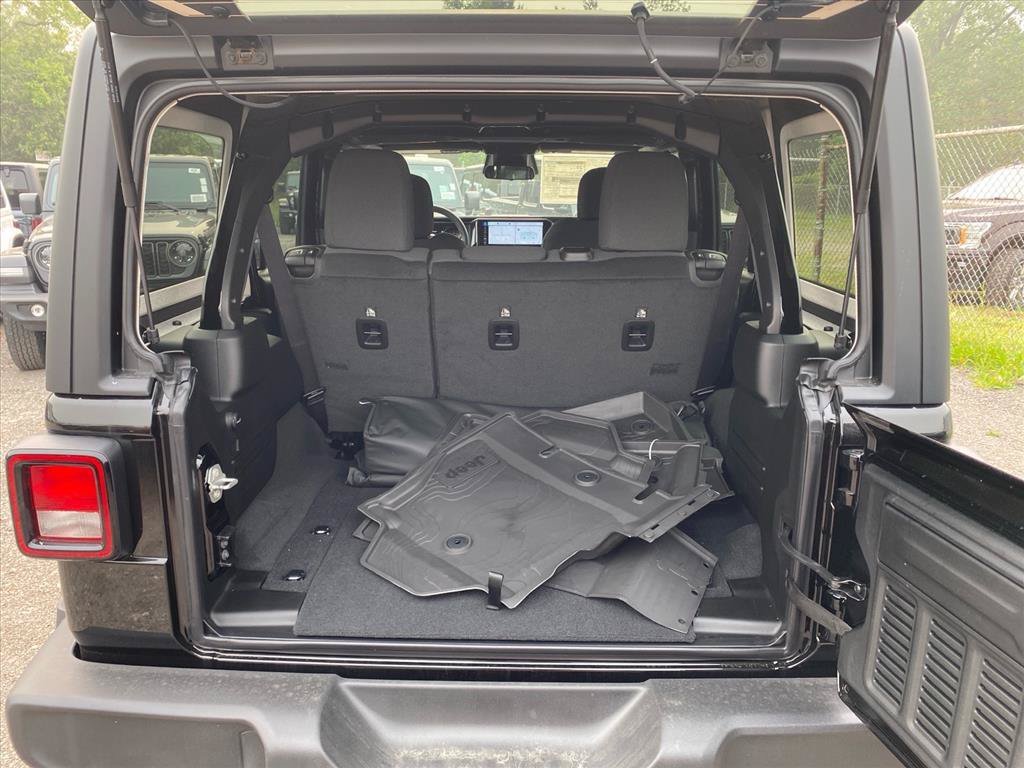 New 2026 Jeep Wrangler Unlimited Sport AWD/4WD image 14