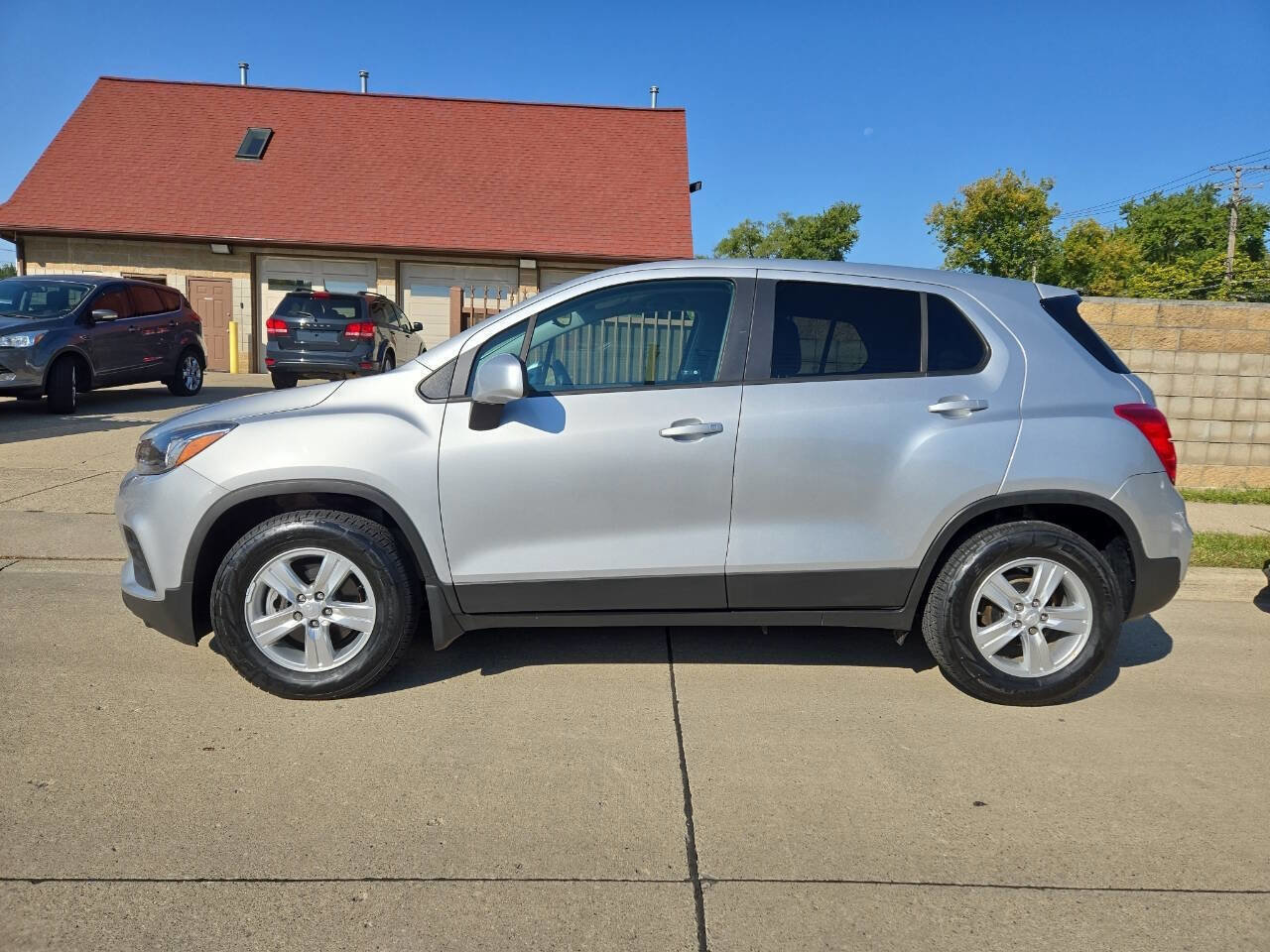 Used 2019 Chevrolet Trax LS w/ Tint and Cruise Package image 2