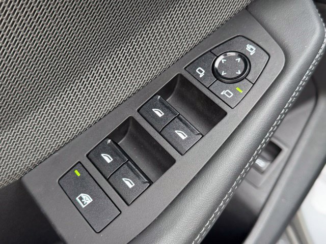 Used 2026 BMW 228i w/ Technology Package FWD image 10