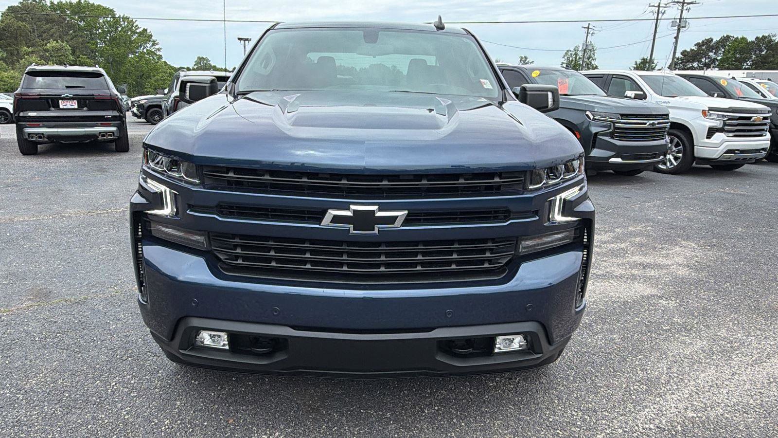 Used 2022 Chevrolet Silverado 1500 RST AWD/4WD image 2