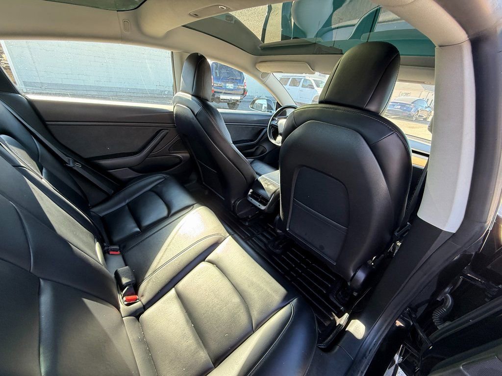 Used 2019 Tesla Model 3 Standard Range Plus image 11