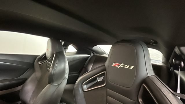 Used 2015 Chevrolet Camaro Z/28 RWD image 12