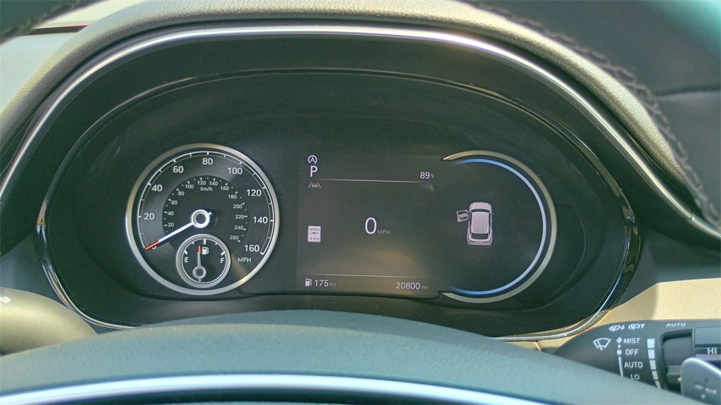 Used 2025 Genesis GV70 2.5T image 12