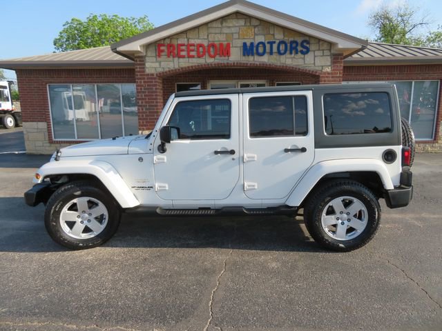 Used 2010 Jeep Wrangler Unlimited Sahara w/ Dual Top Group AWD/4WD image 8