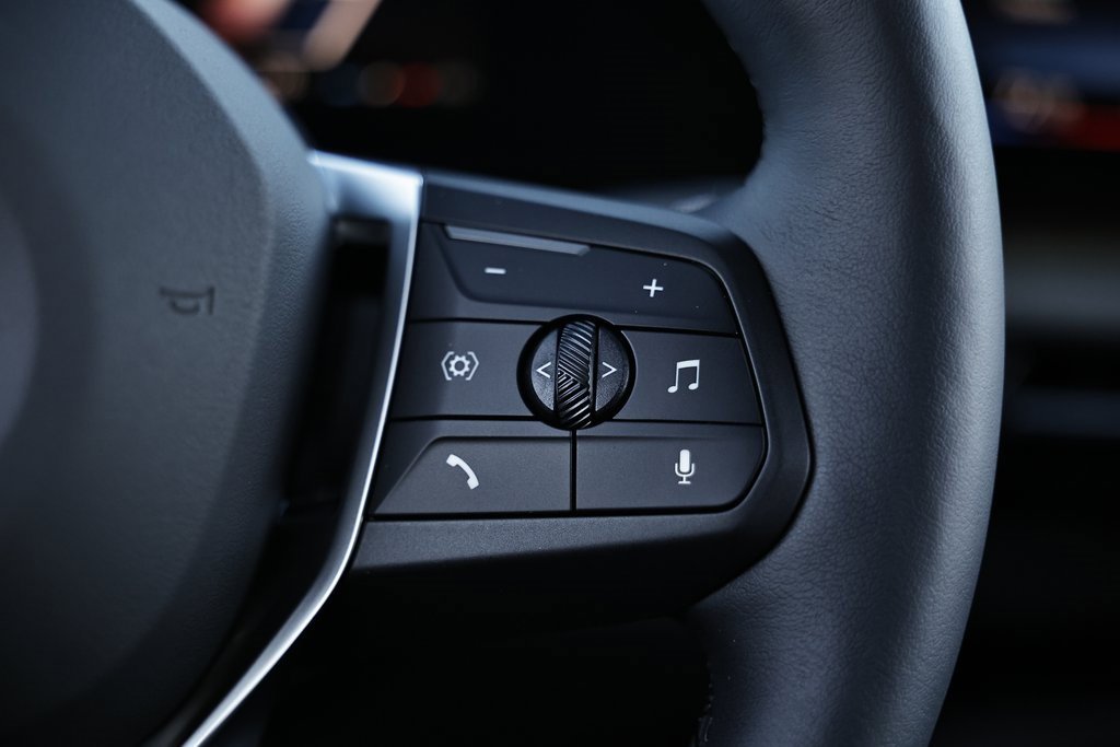 New 2025 BMW X1 xDrive28i w/ Technology Package image 31