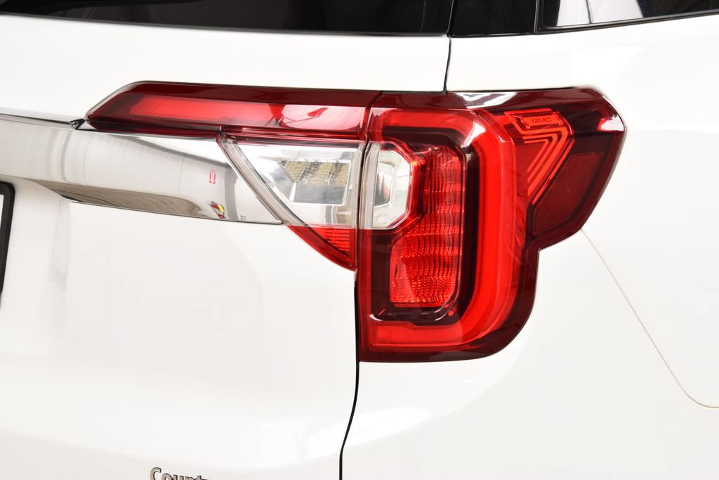 Used 2021 GMC Acadia SLE w/ Driver Convenience Package FWD image 19