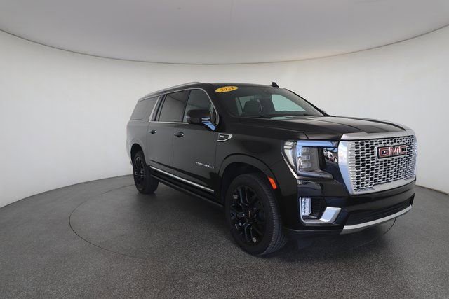 Used 2022 GMC Yukon XL Denali image 27