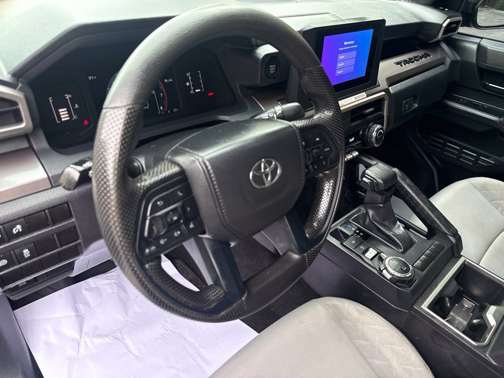 Used 2024 Toyota Tacoma SR5 AWD/4WD image 10