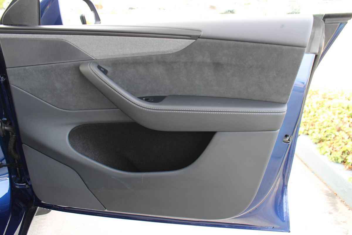 Used 2026 Tesla Model Y Long Range AWD/4WD image 43
