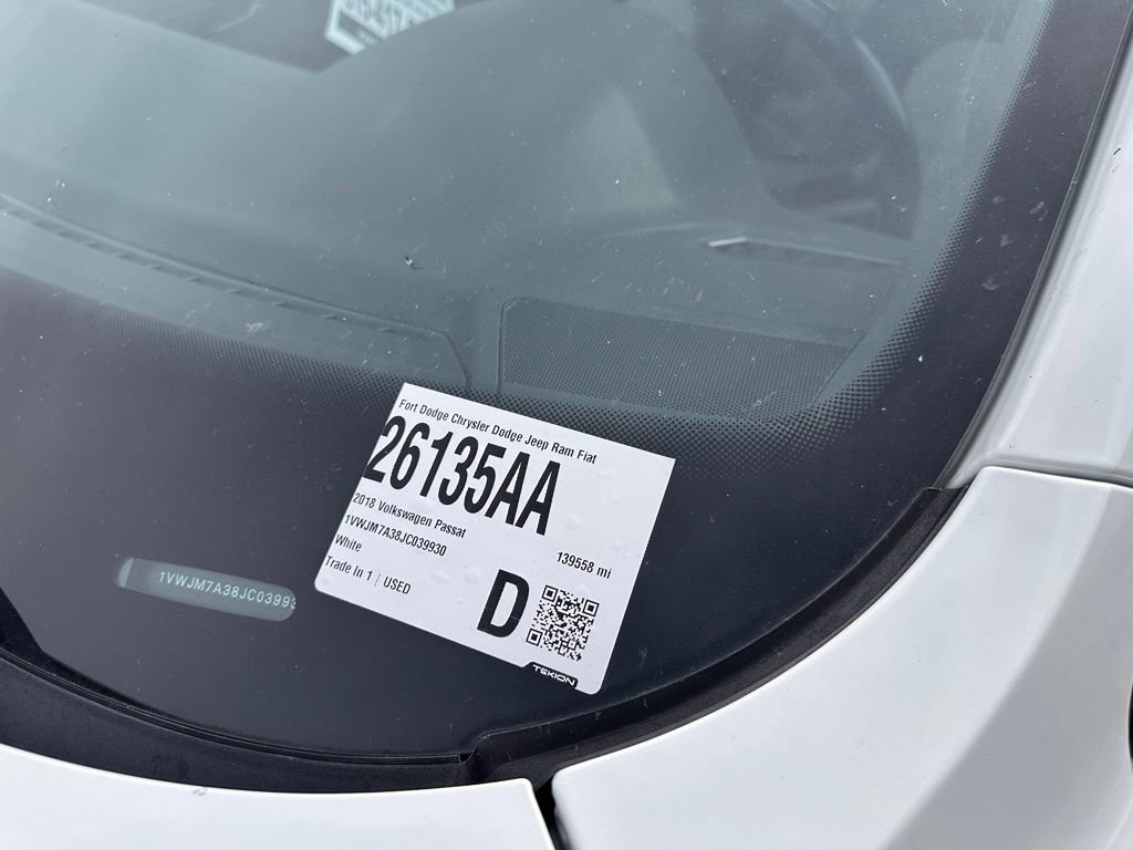 Used 2018 Volkswagen Passat 3.6 FWD image 7