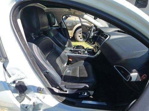 Used 2020 Jaguar XE S image 6