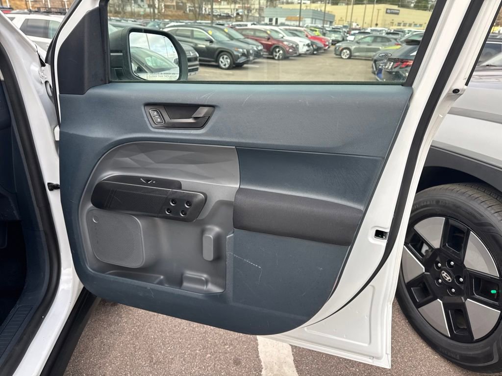 Used 2022 Ford Maverick XL FWD image 27