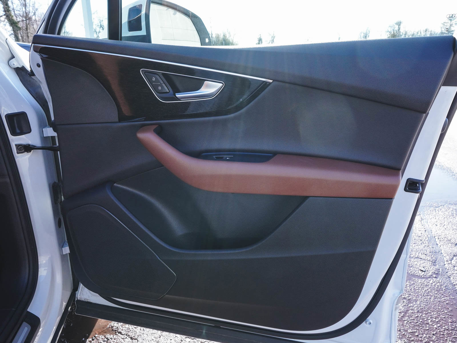 Used 2023 Audi Q7 3.0T Premium w/ Convenience Package image 11