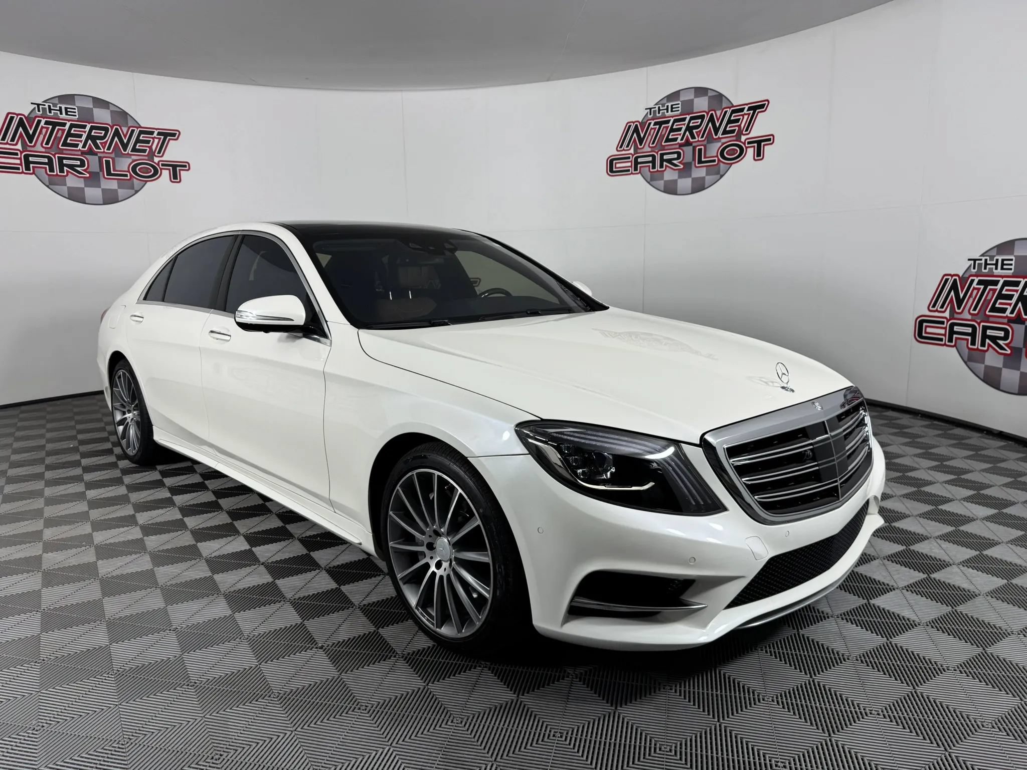 Used 2015 Mercedes-Benz S 550 Sedan image 9