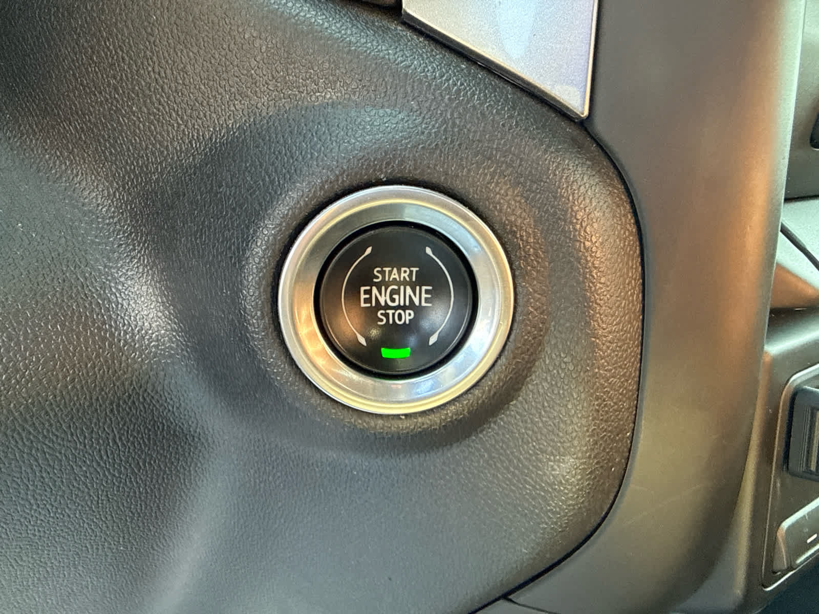 Certified 2022 Chevrolet Silverado 1500 LT AWD/4WD image 19