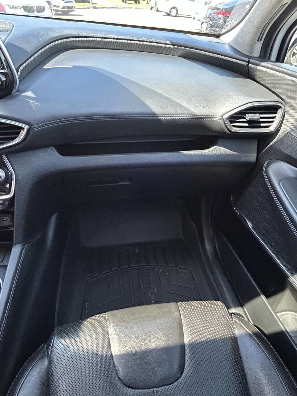 Used 2020 Hyundai Santa Fe Limited image 16