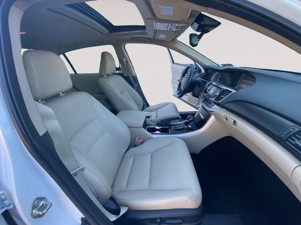 Used 2015 Honda Accord EX-L image 15