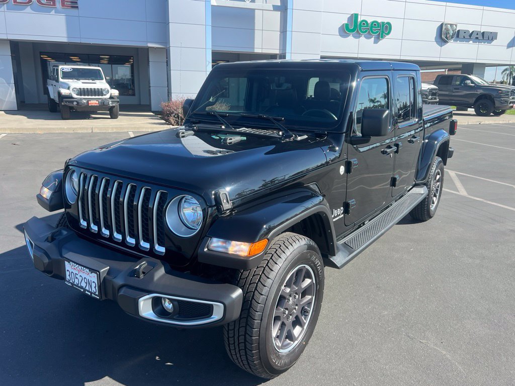 Used 2022 Jeep Gladiator Overland w/ Popular Equipment Package AWD/4WD image 4