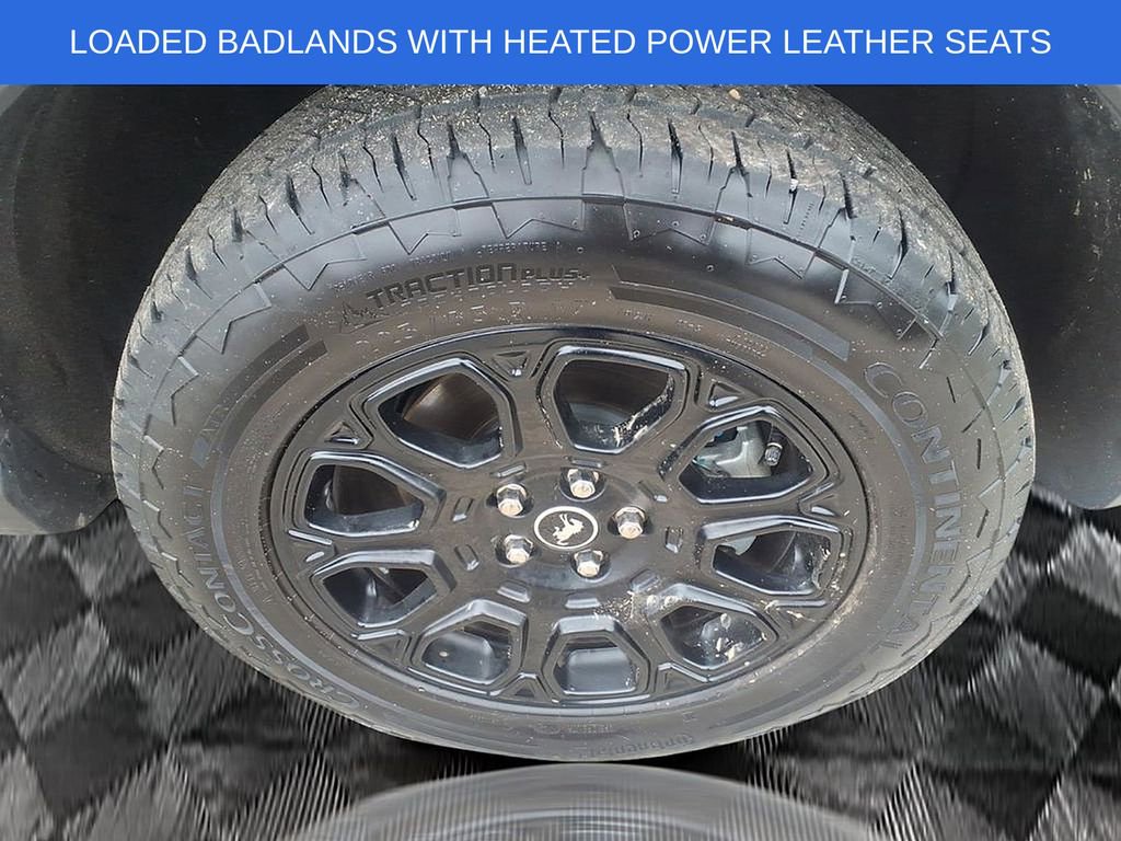 Used 2025 Ford Bronco Sport Badlands image 9
