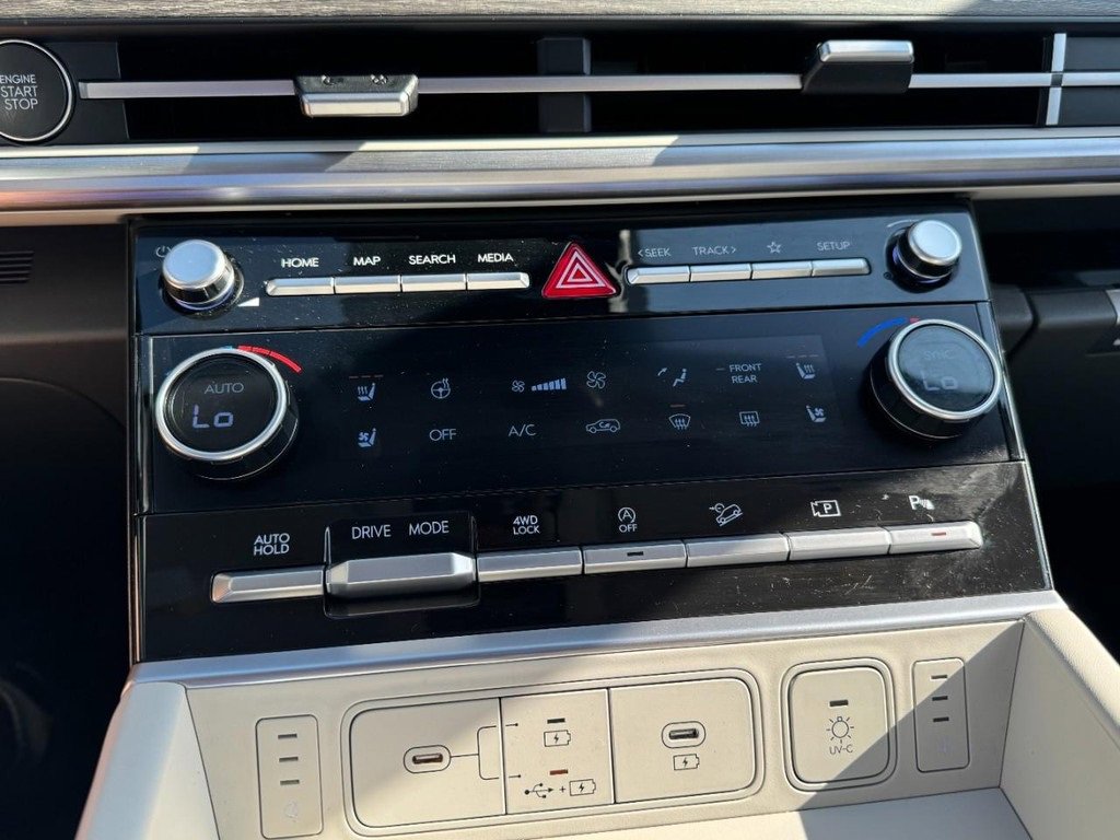 Used 2024 Hyundai Santa Fe Calligraphy image 20