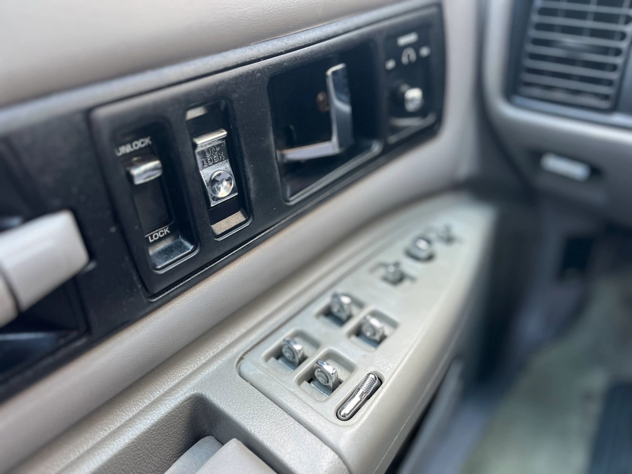Used 1996 Chevrolet Impala SS image 22