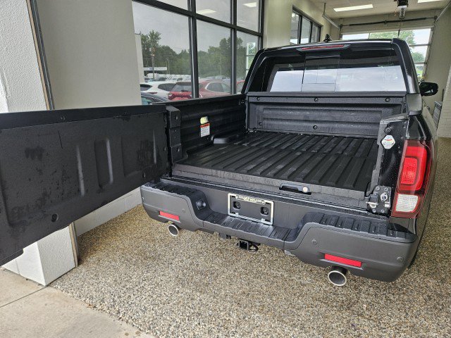New 2026 Honda Ridgeline Black Edition image 12