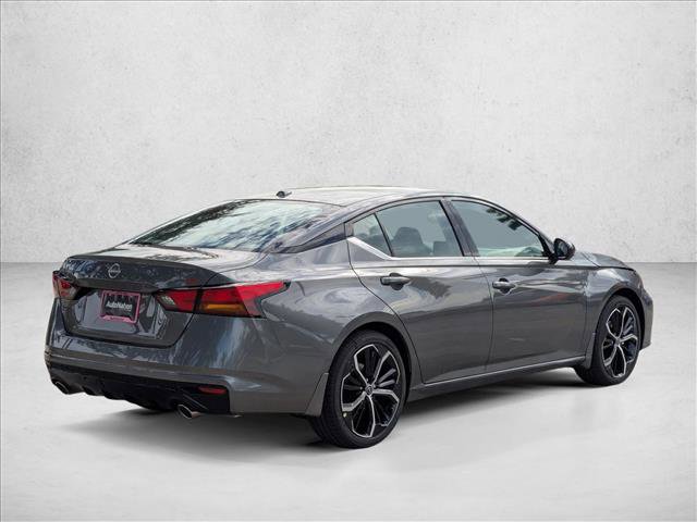 New 2025 Nissan Altima 2.5 SR w/ SR Premium Package FWD image 2