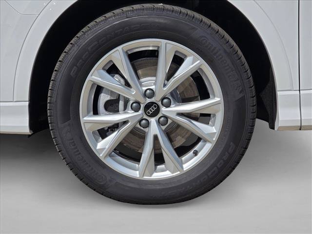 New 2025 Audi Q3 2.0T Premium w/ Convenience Package AWD/4WD image 9