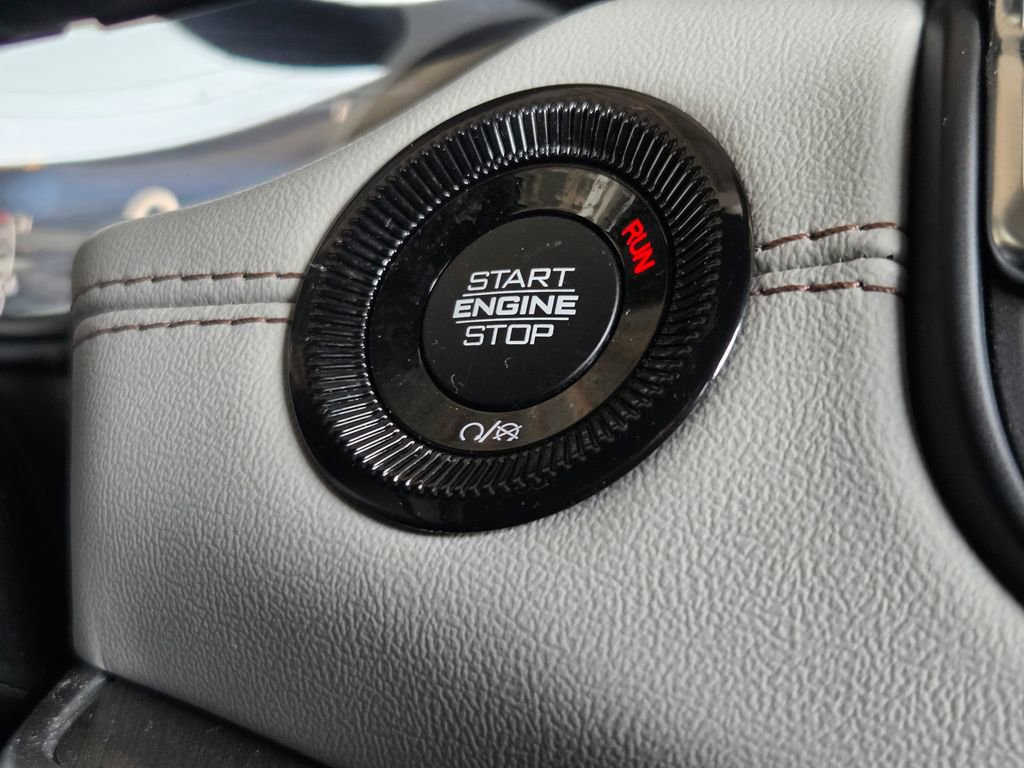 Used 2024 Jeep Compass Limited image 9