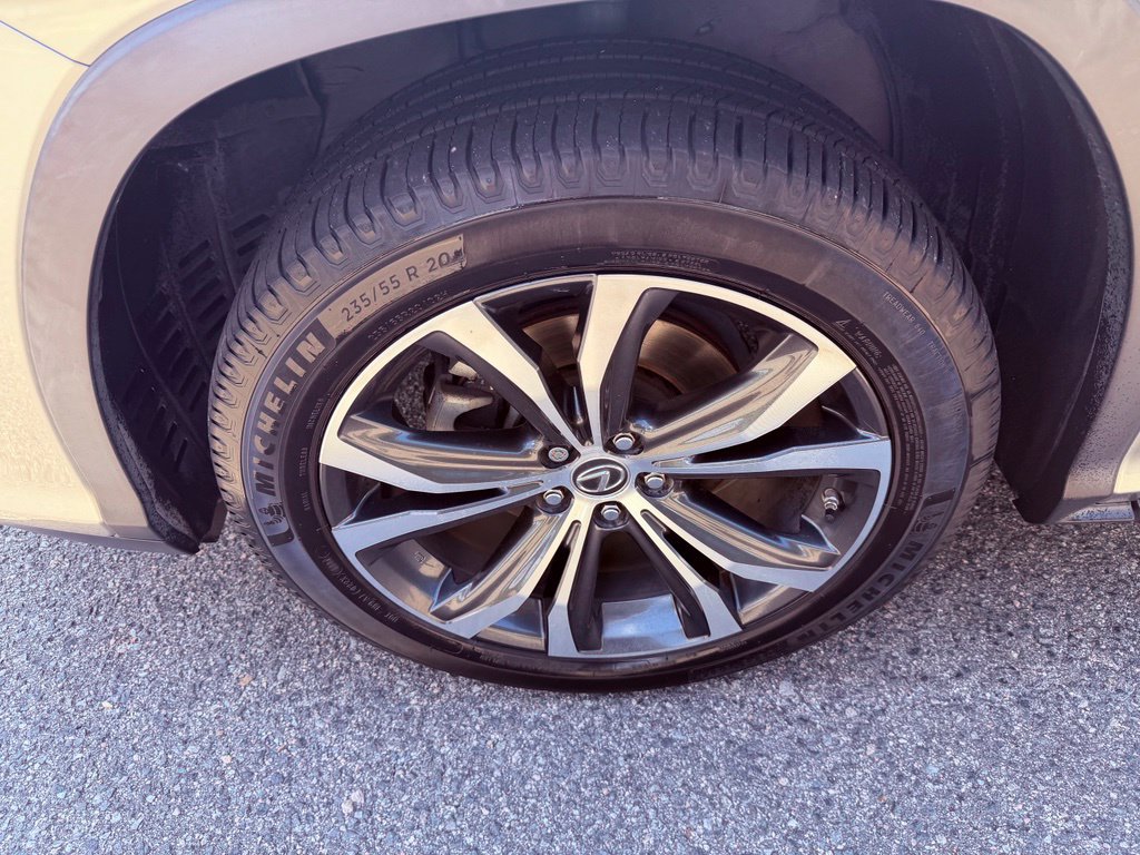 Used 2018 Lexus RX 450hL Premium w/ Premium Package AWD/4WD image 17
