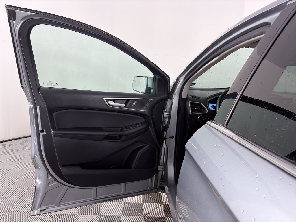Used 2024 Ford Edge SEL AWD/4WD image 10