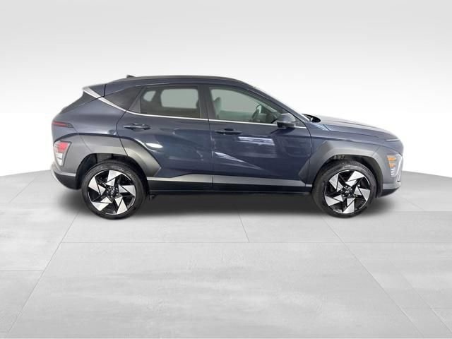 Used 2025 Hyundai Kona Limited AWD/4WD image 6