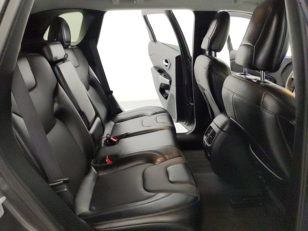 Used 2022 Jeep Cherokee Latitude Lux AWD/4WD image 19