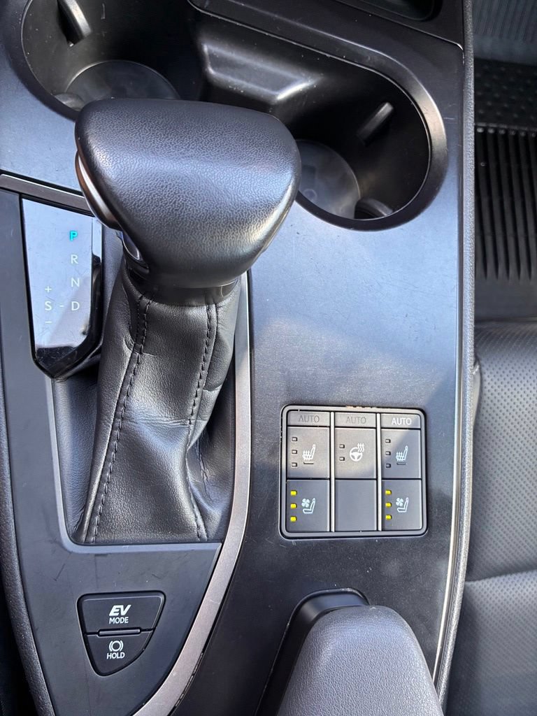 Used 2023 Lexus UX 250h AWD w/ Accessory Package (Z2) image 37