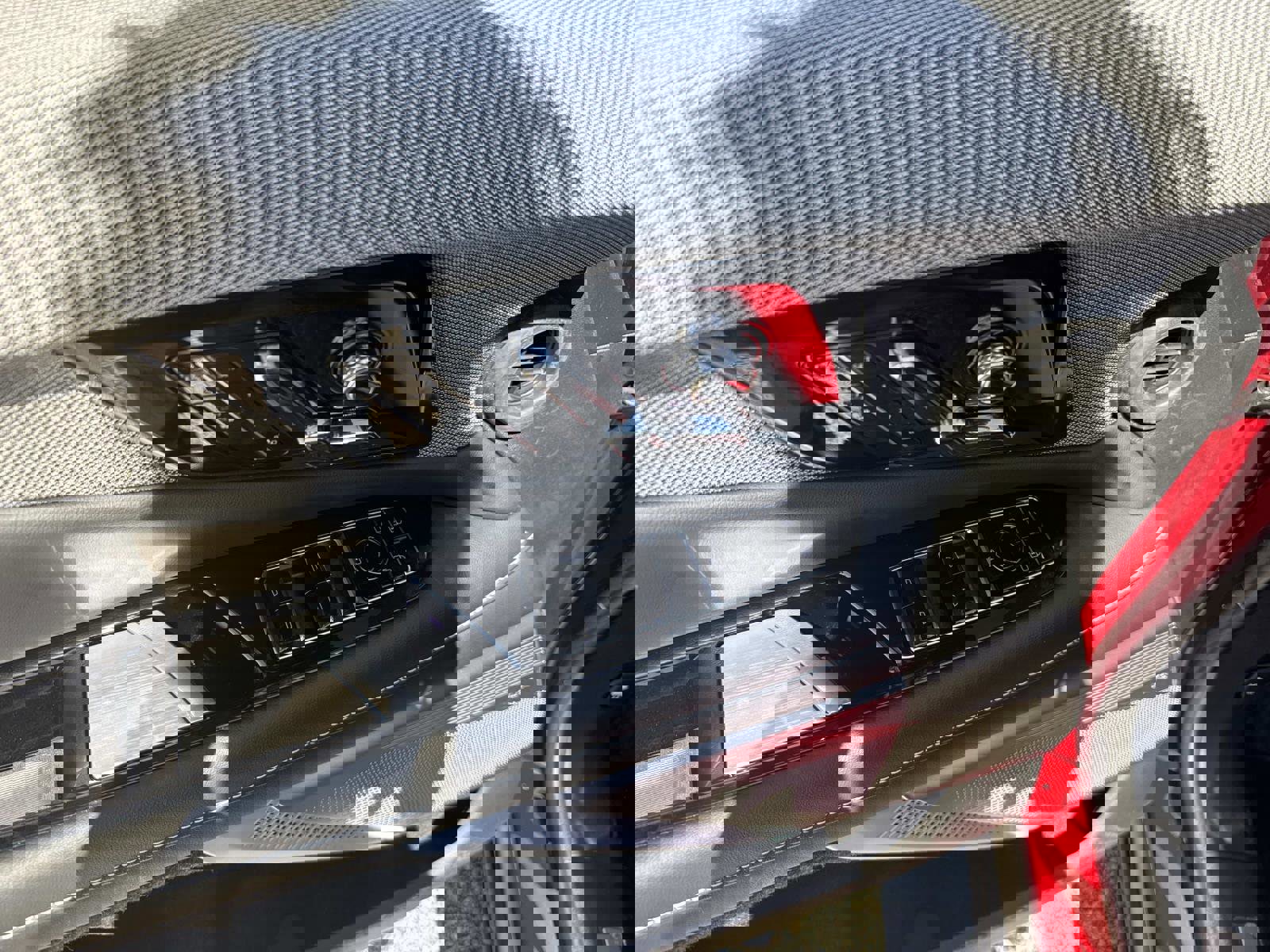 Certified 2026 Cadillac Optiq Luxury 1 image 18