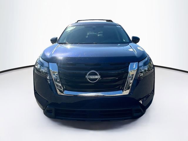 New 2025 Nissan Pathfinder SV image 2