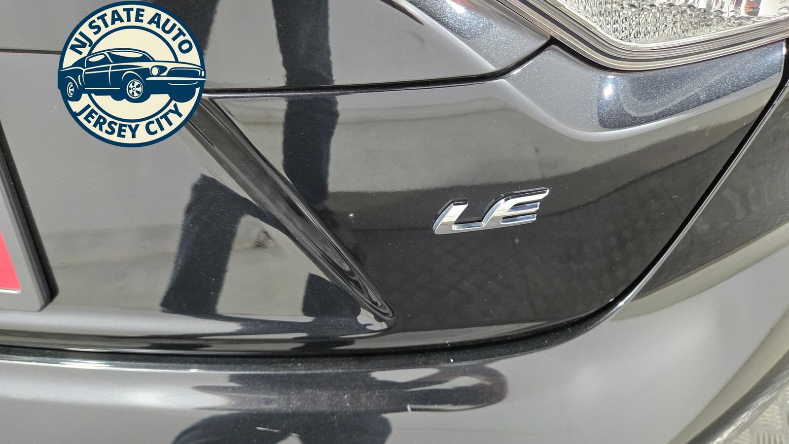 Used 2021 Toyota Corolla LE w/ LE Convenience Package FWD image 28
