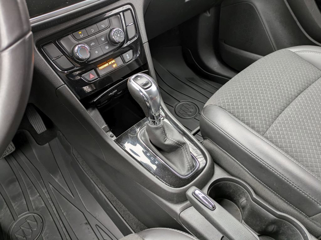 Certified 2022 Buick Encore Preferred w/ Safety Package image 21