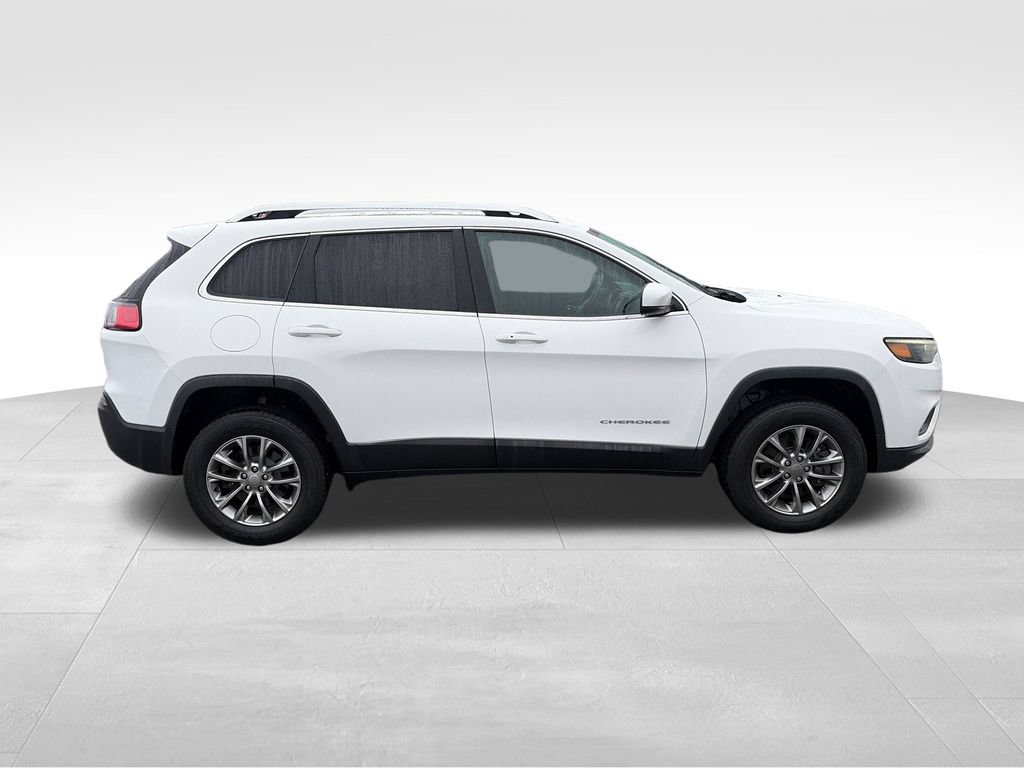 Used 2019 Jeep Cherokee Latitude Plus AWD/4WD image 7