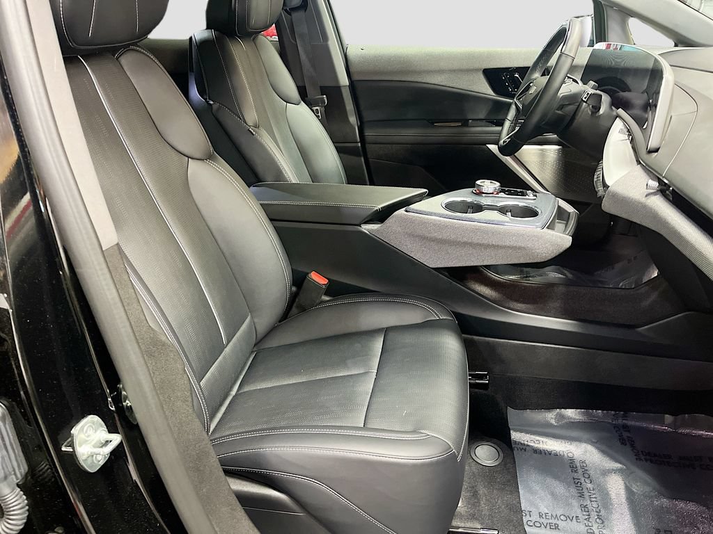 Used 2025 Cadillac Optiq Sport 2 AWD/4WD image 27