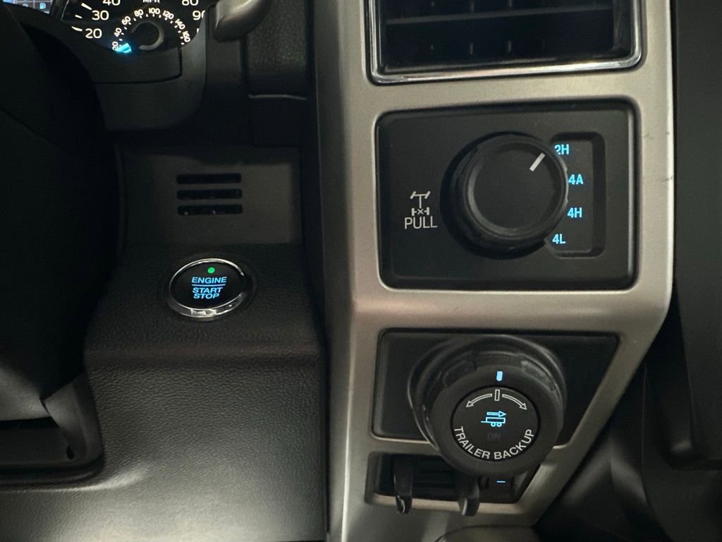 Used 2019 Ford F150 Lariat w/ Equipment Group 502A Luxury AWD/4WD image 22