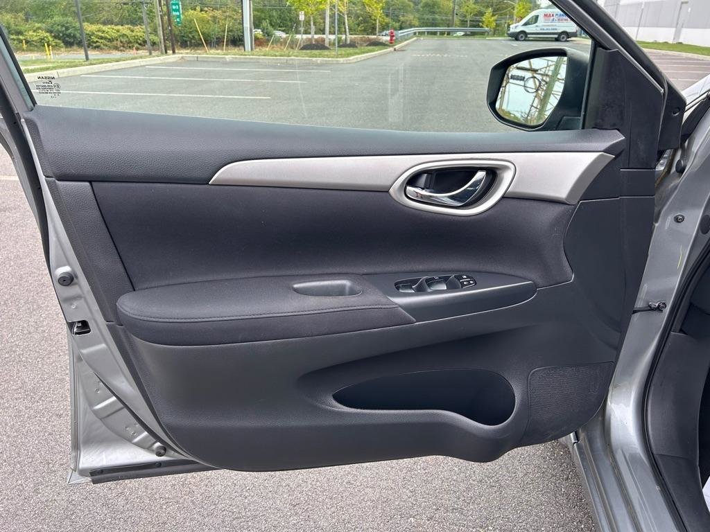 Used 2013 Nissan Sentra S FWD image 15
