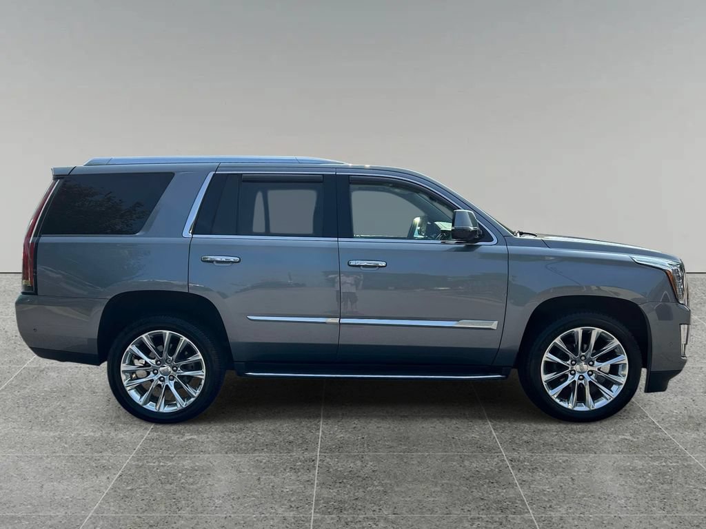 Used 2020 Cadillac Escalade Luxury AWD/4WD image 6