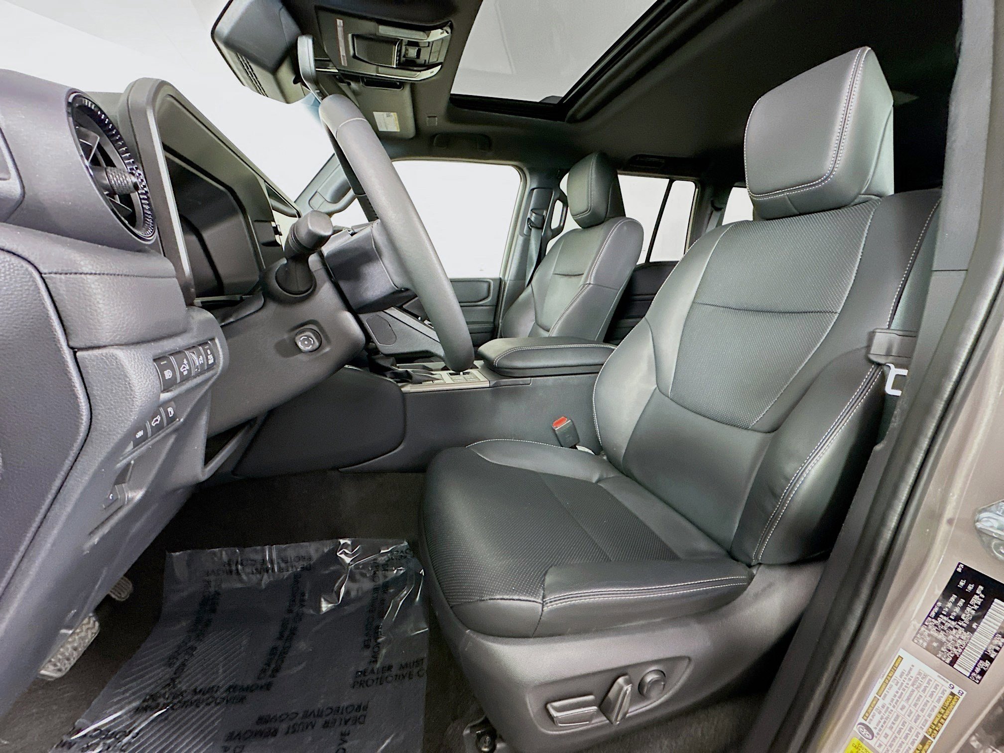 Used 2024 Toyota Land Cruiser image 22