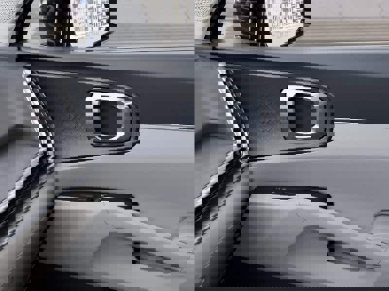 New 2026 Kia Sorento EX FWD image 25