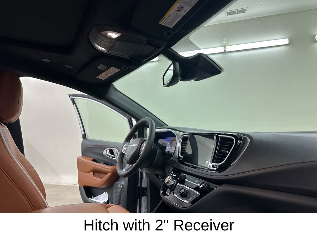 New 2026 Chrysler Pacifica Pinnacle image 16
