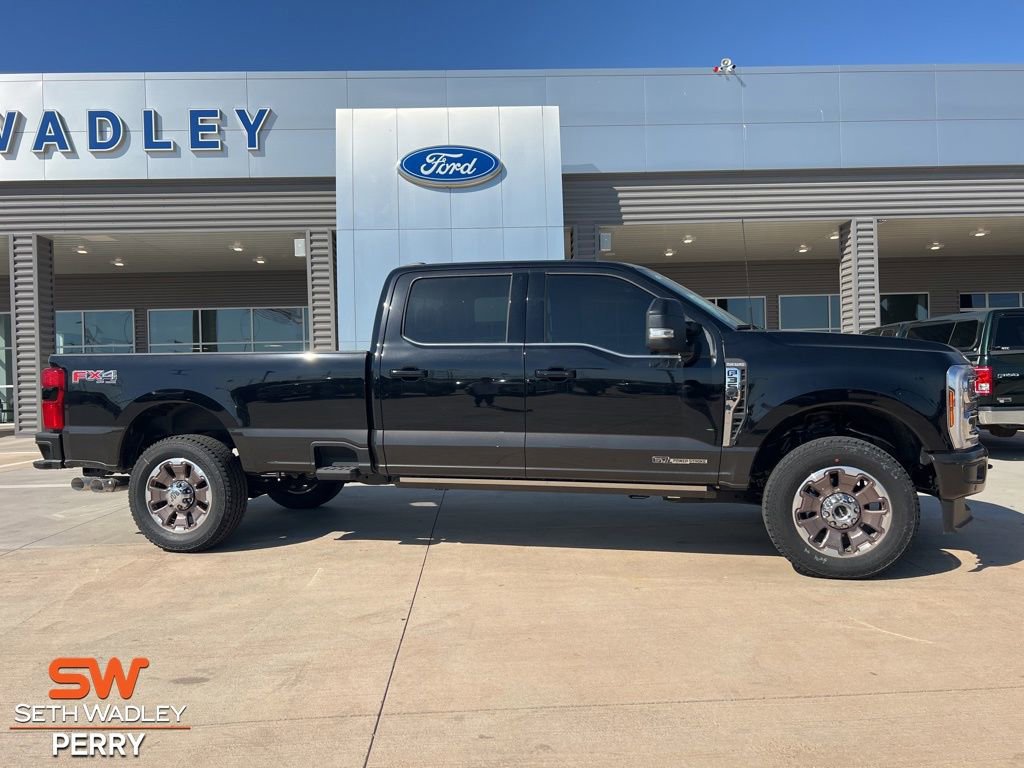 New 2025 Ford F350 King Ranch w/ FX4 Off-Road Package image 3